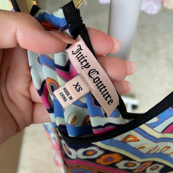 NEW Juicy Couture! Gold detail, great condition! - Picture 4 of 5